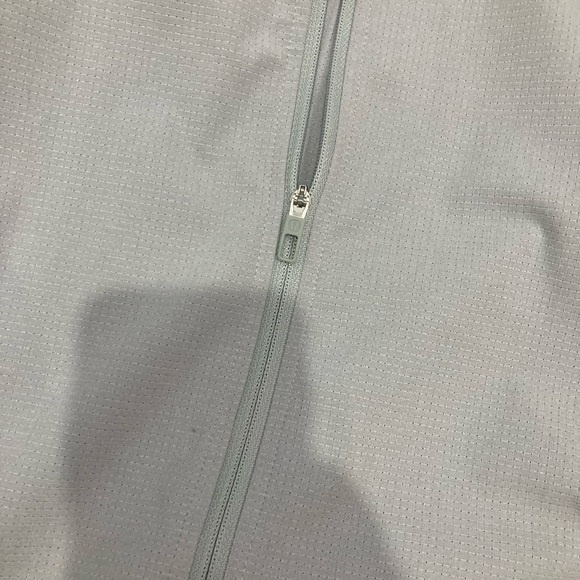 LULULEMON men’s lightweight airing jacket. Size XL - Picture 4 of 9